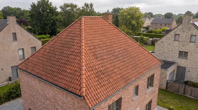 BEFORE photo — empty roof, high electricity bill